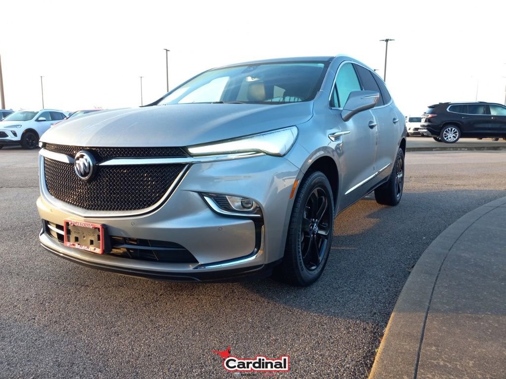 Used 2023 Buick Enclave Essence w/ Sport Touring Edition image 16