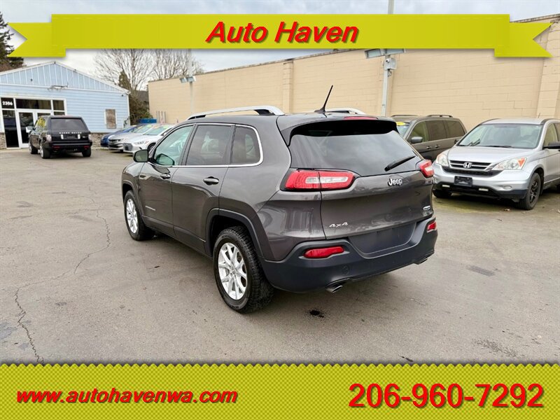 Used 2014 Jeep Cherokee Latitude AWD/4WD image 7