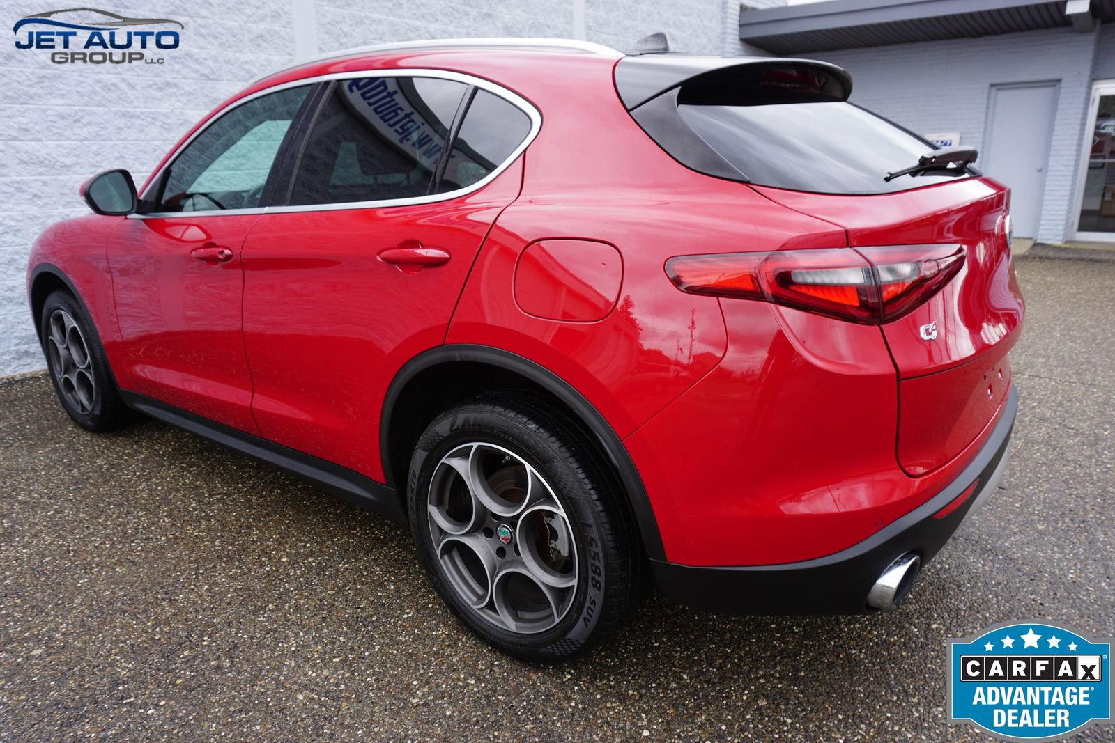 Used 2018 Alfa Romeo Stelvio AWD w/ Cold Weather Package image 8