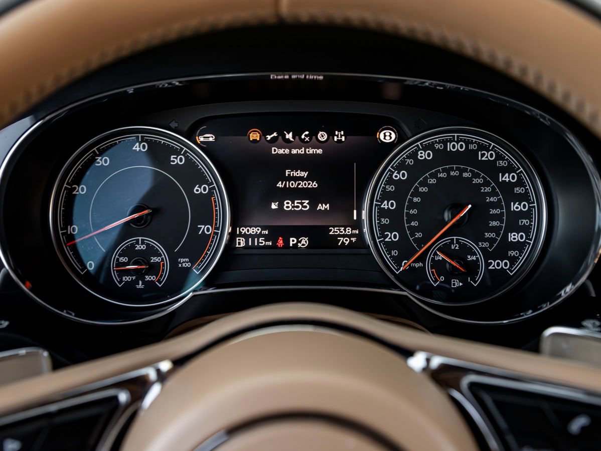 Used 2018 Bentley Bentayga image 20