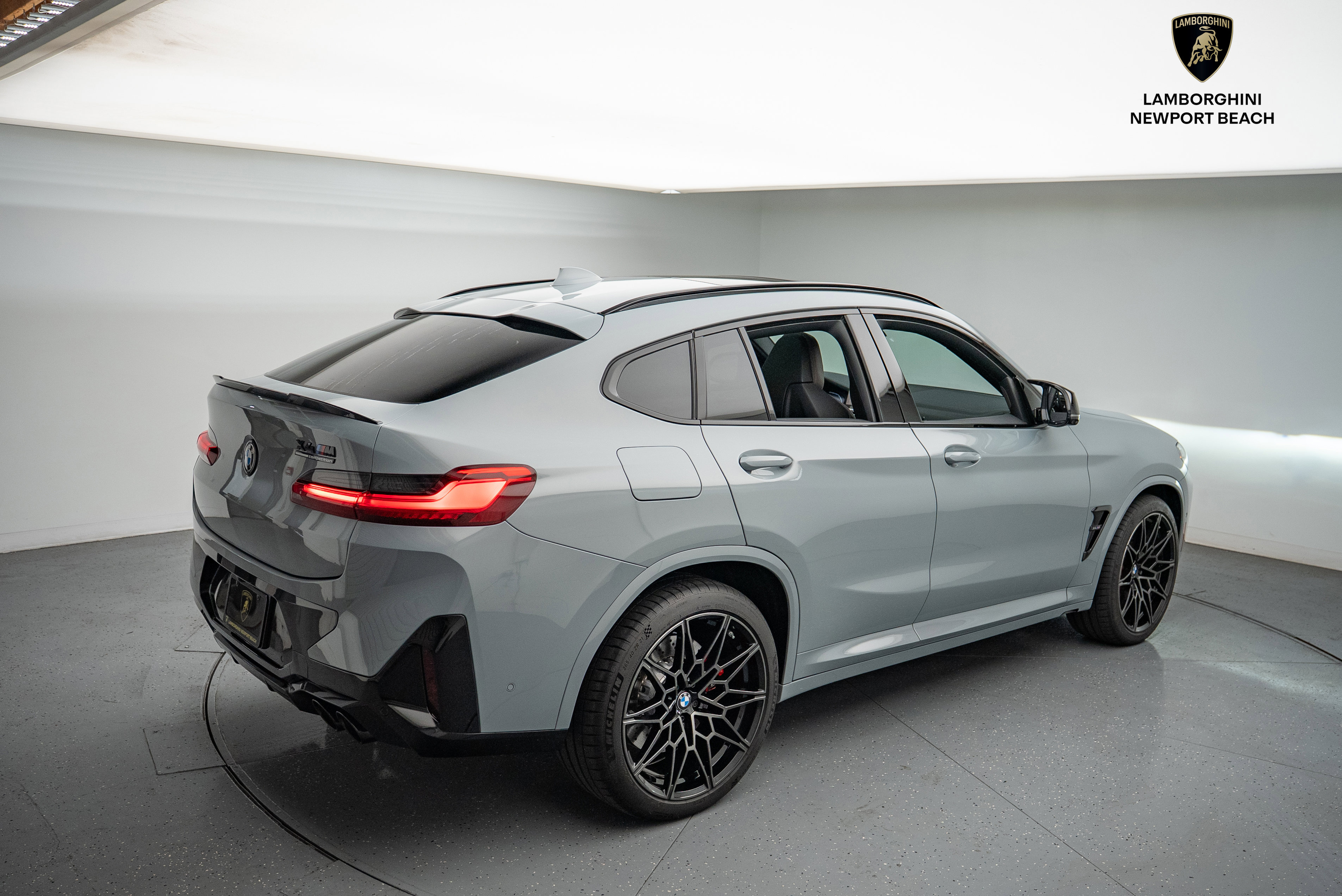 Used 2025 BMW X4 M w/ Competition Package image 17