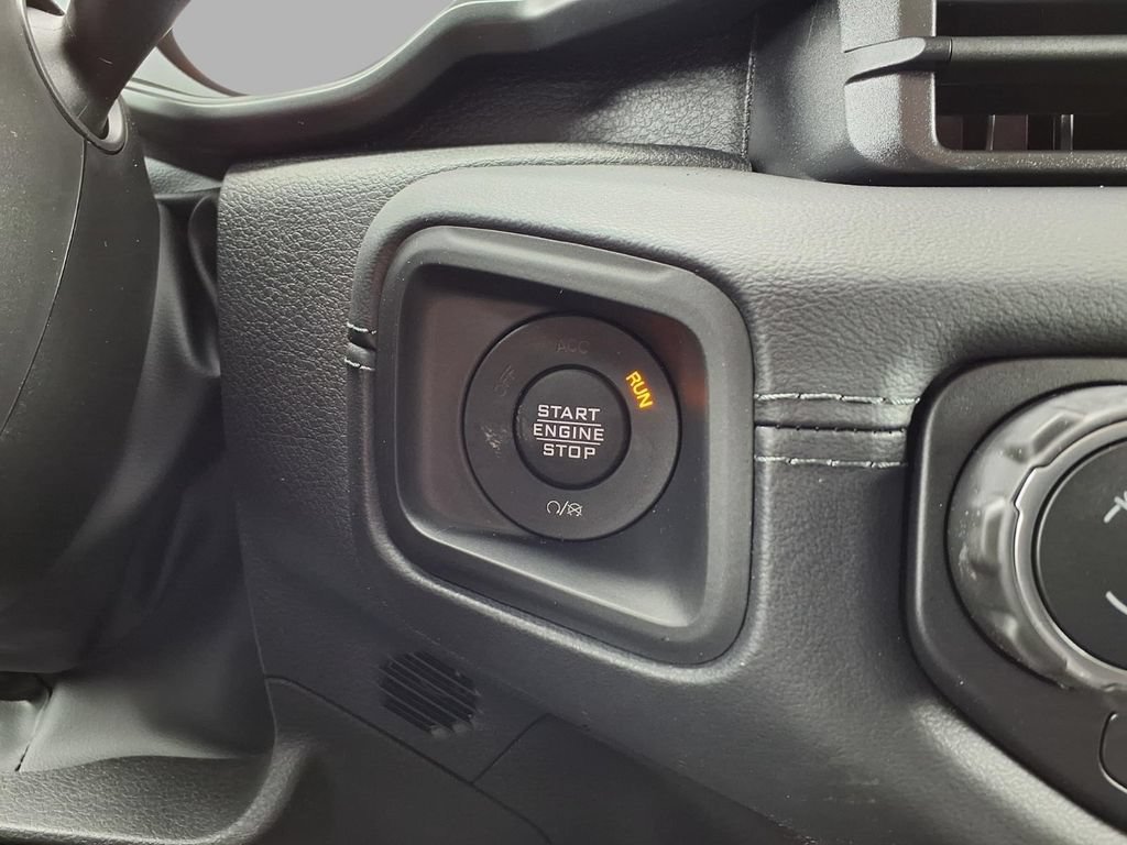 New 2026 Jeep Gladiator Sport AWD/4WD image 8