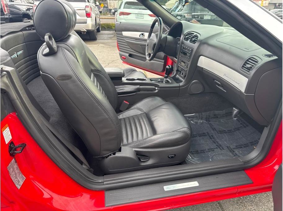 Used 2002 Ford Thunderbird image 27