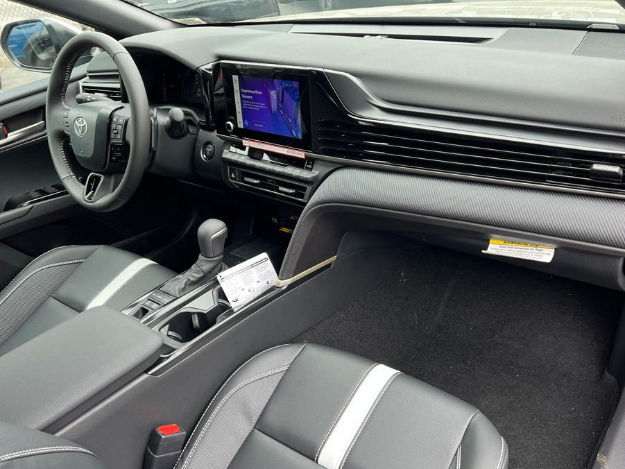New 2026 Toyota Camry SE FWD image 18