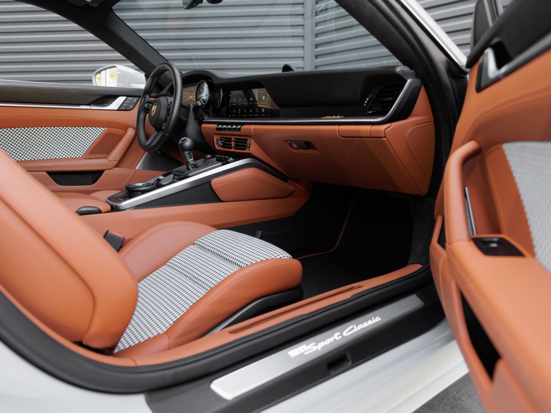 Certified 2023 Porsche 911 Sport Classic RWD image 41