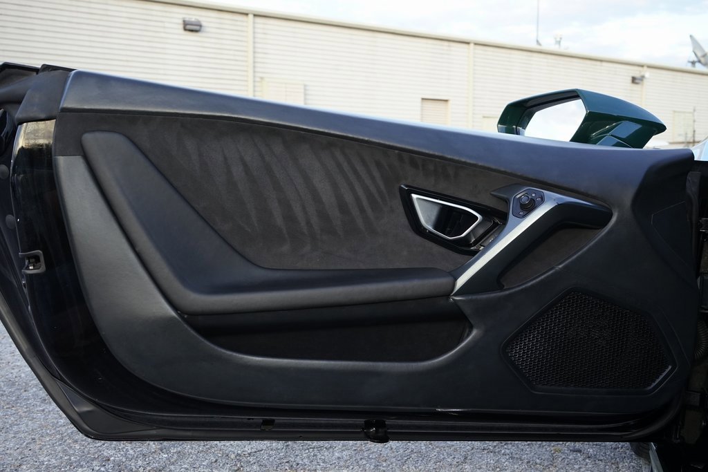 Used 2015 Lamborghini Huracan LP 610-4 image 20