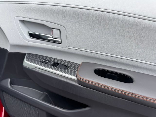 Used 2024 Toyota Sienna XSE FWD image 24