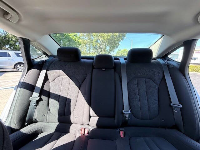 Used 2015 Chrysler 200 Limited w/ Convenience Group FWD image 12