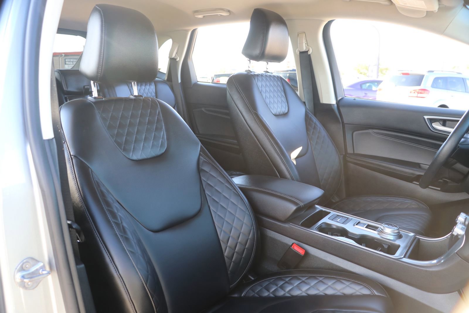 Used 2024 Ford Edge Titanium image 34