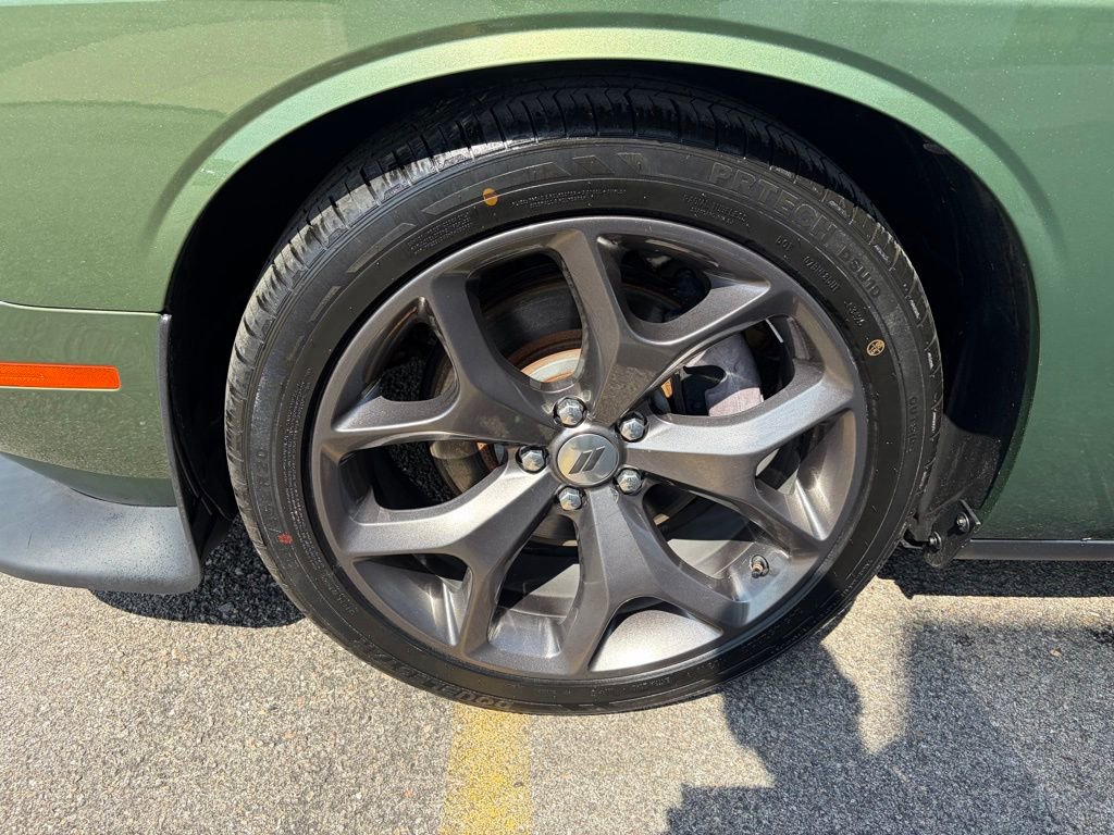 Used 2019 Dodge Challenger R/T w/ Cold Weather Group image 40
