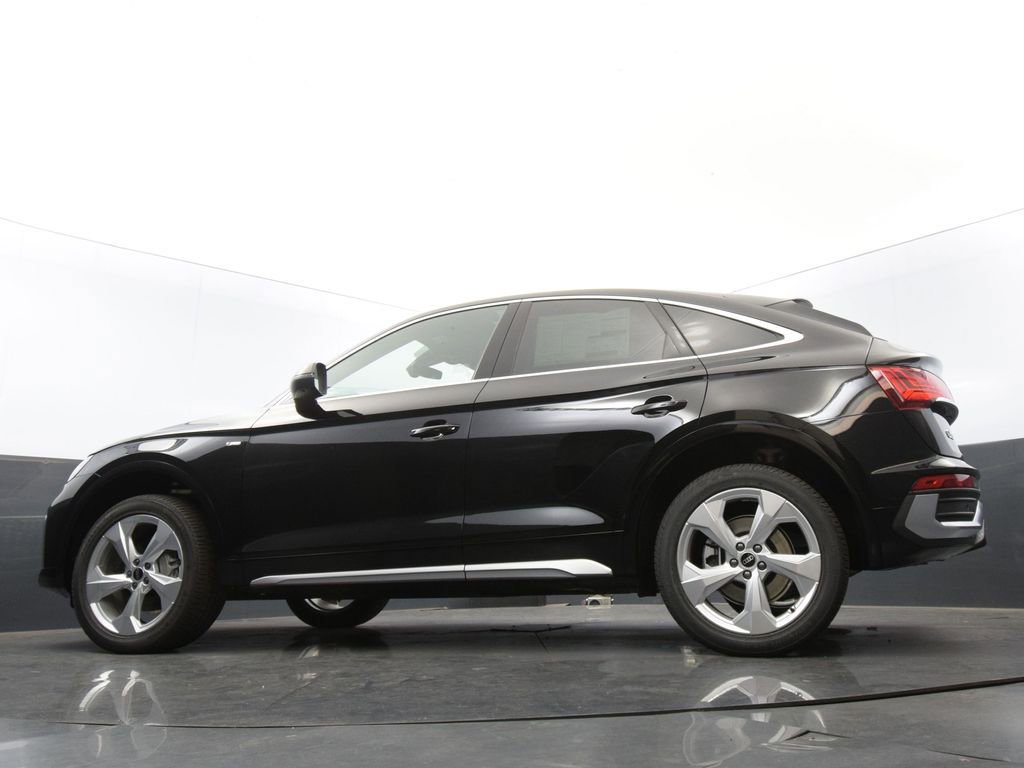 Certified 2024 Audi Q5 2.0T Premium Plus w/ Premium Plus Package image 38