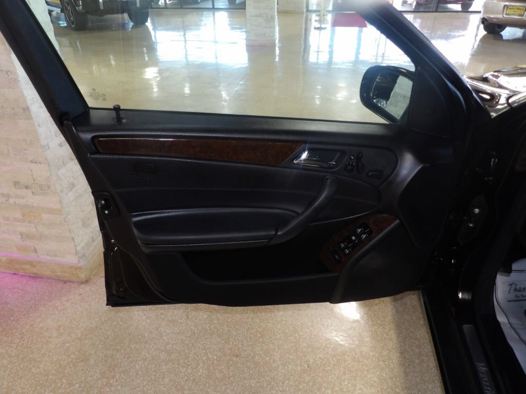 Used 2006 Mercedes-Benz C 350 Sedan image 8