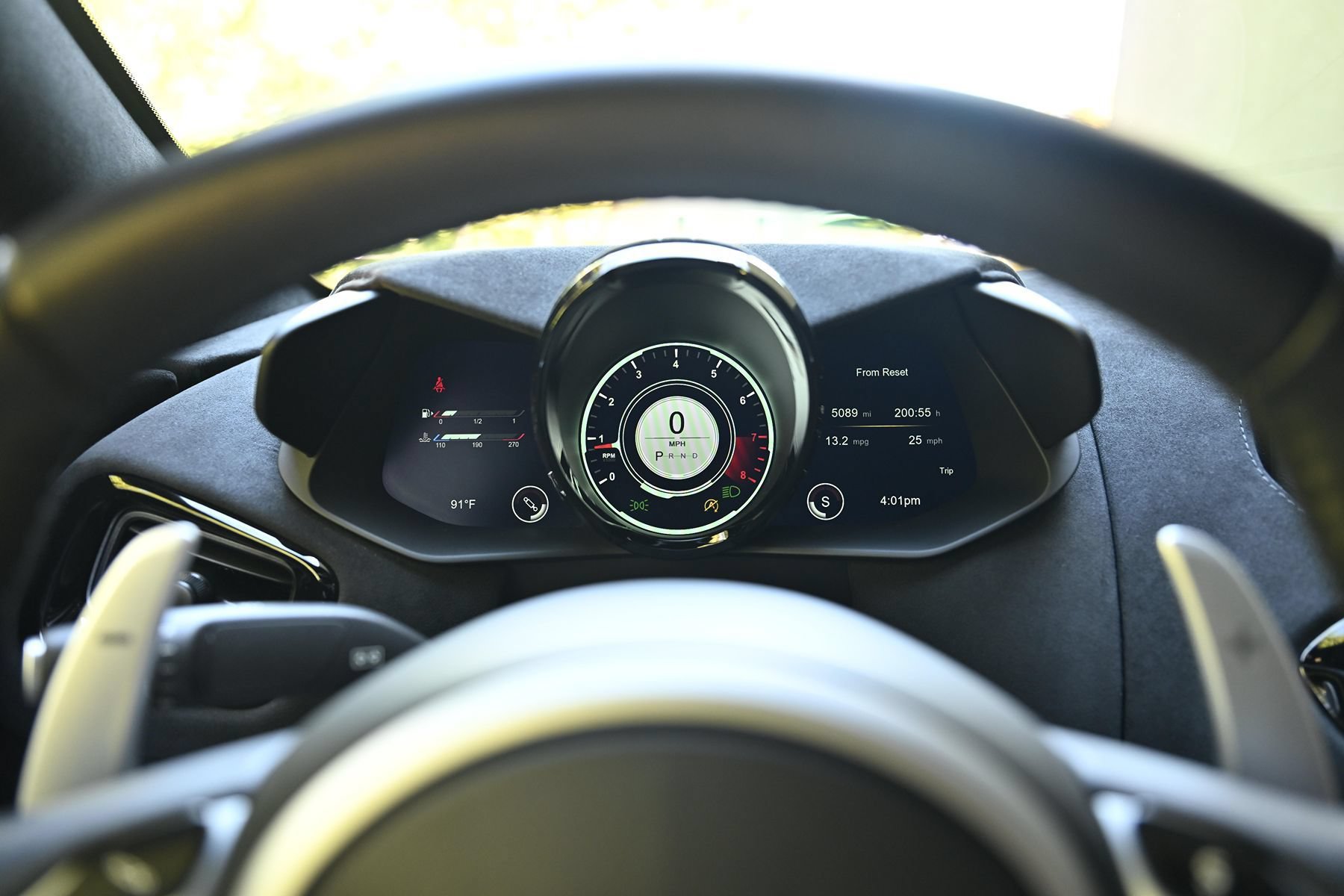 Used 2020 Aston Martin V8 Vantage Coupe RWD image 29