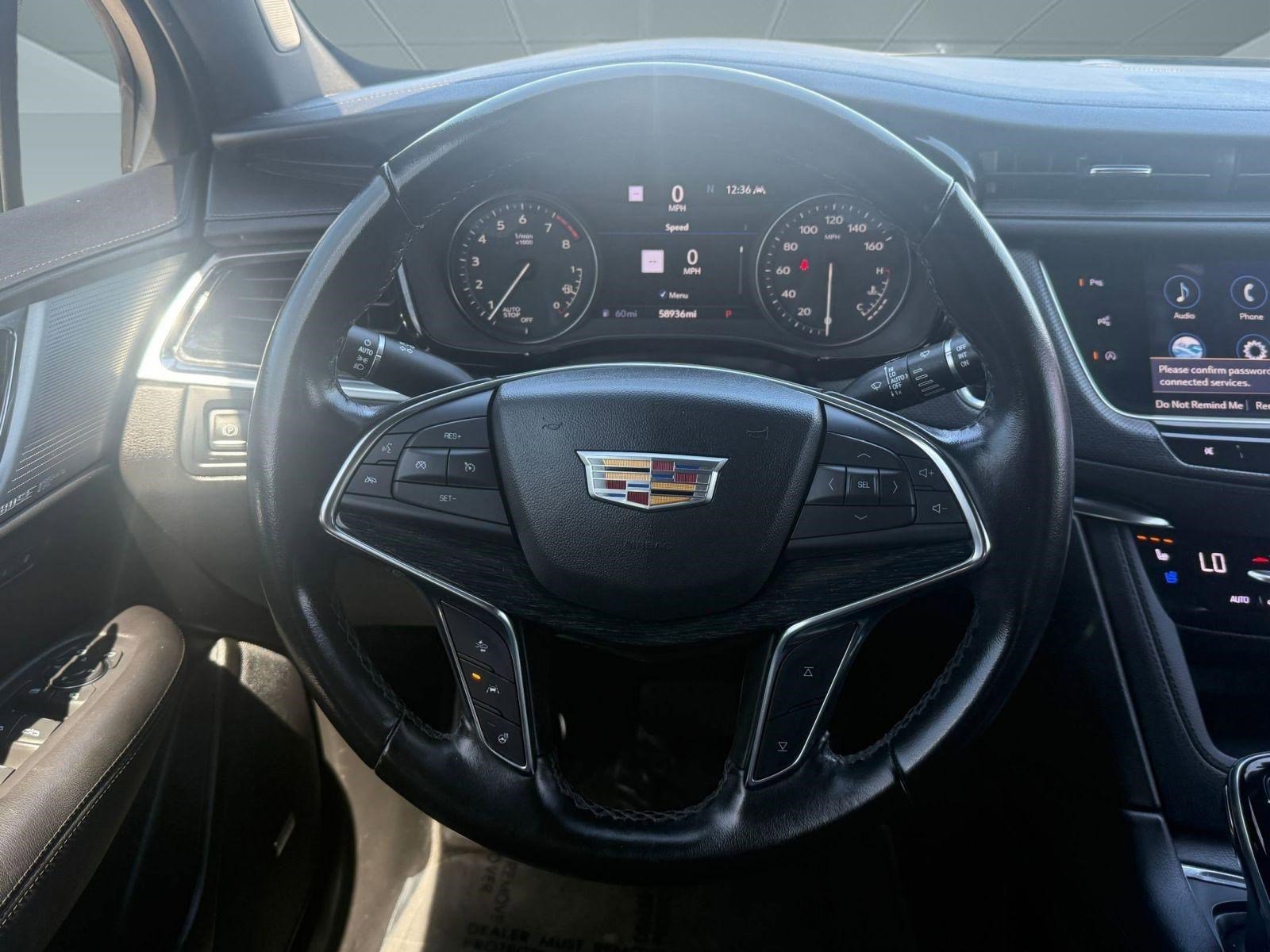 Used 2021 Cadillac XT5 Premium Luxury image 16