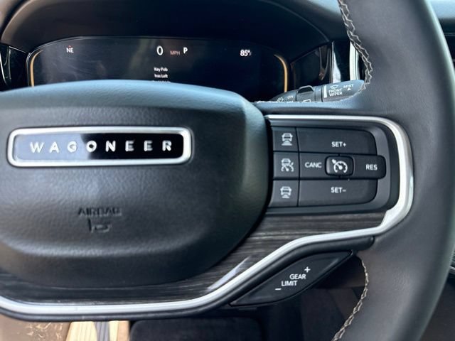 Used 2022 Jeep Wagoneer Series III w/ Premium Group I AWD/4WD image 37