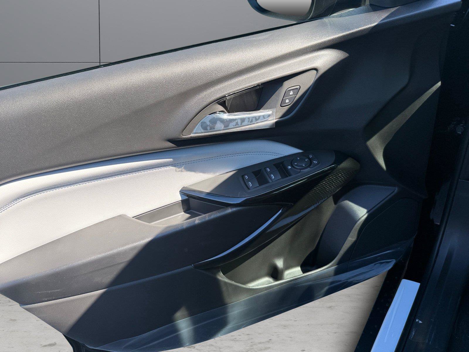 New 2026 Chevrolet Trax LT w/ Driver Confidence Package FWD image 17