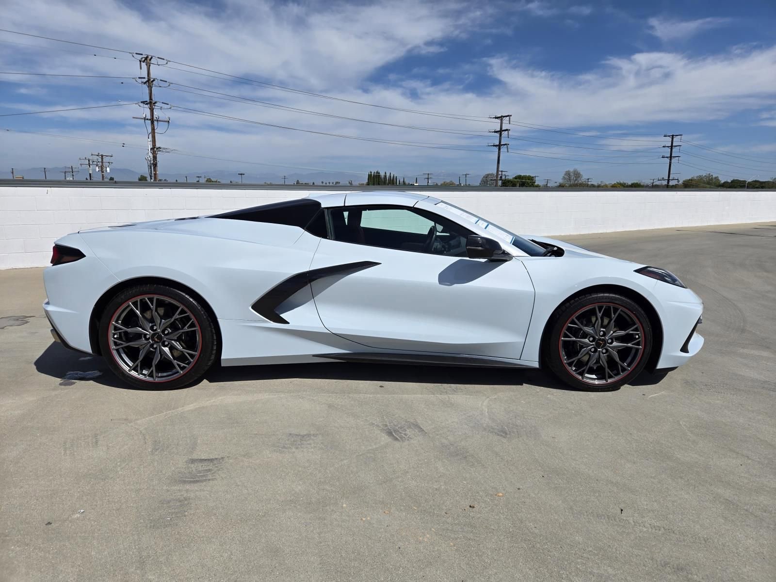 Used 2023 Chevrolet Corvette Stingray Convertible w/ 1LT image 2