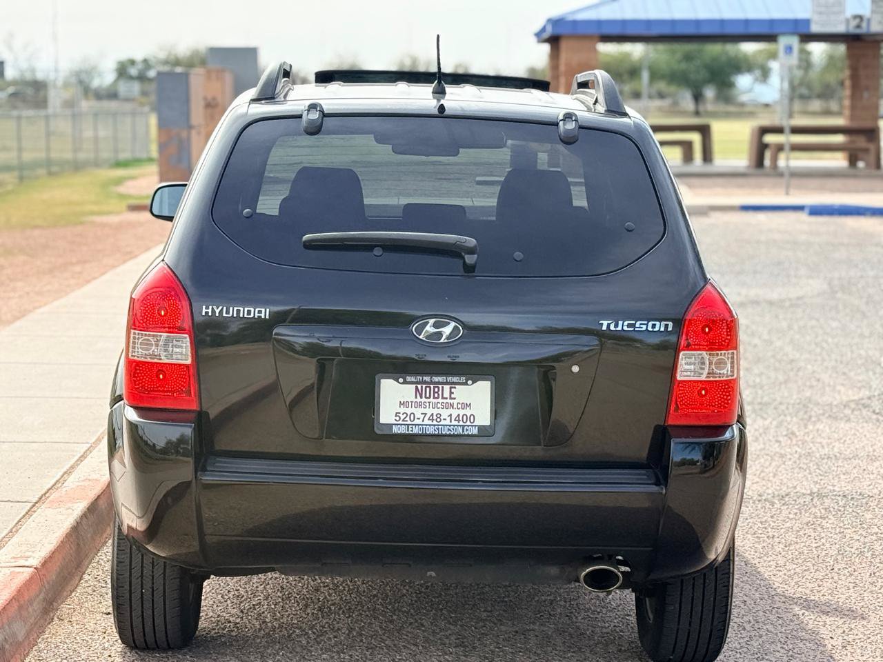 Used 2008 Hyundai Tucson GLS FWD image 4