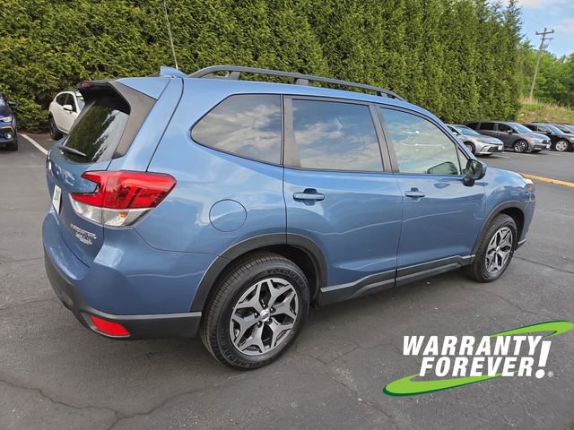 Used 2023 Subaru Forester Premium AWD/4WD image 7