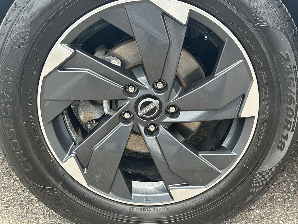 Used 2024 Nissan Rogue SV AWD/4WD image 19