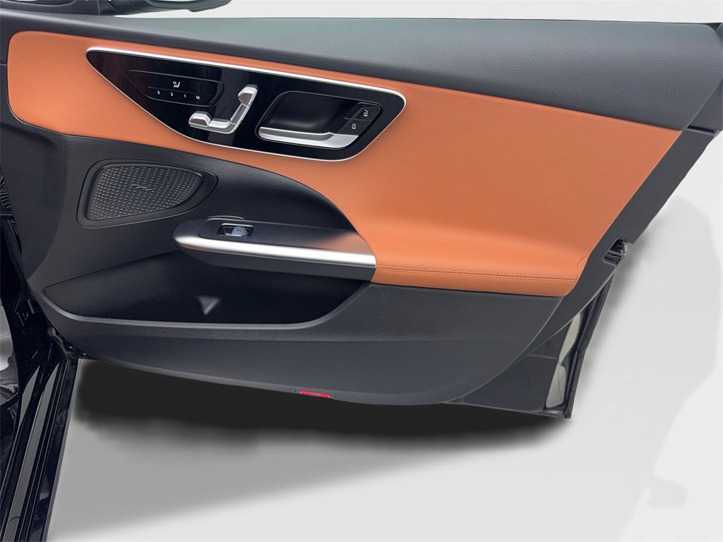 Used 2025 Mercedes-Benz C 300 Sedan image 45