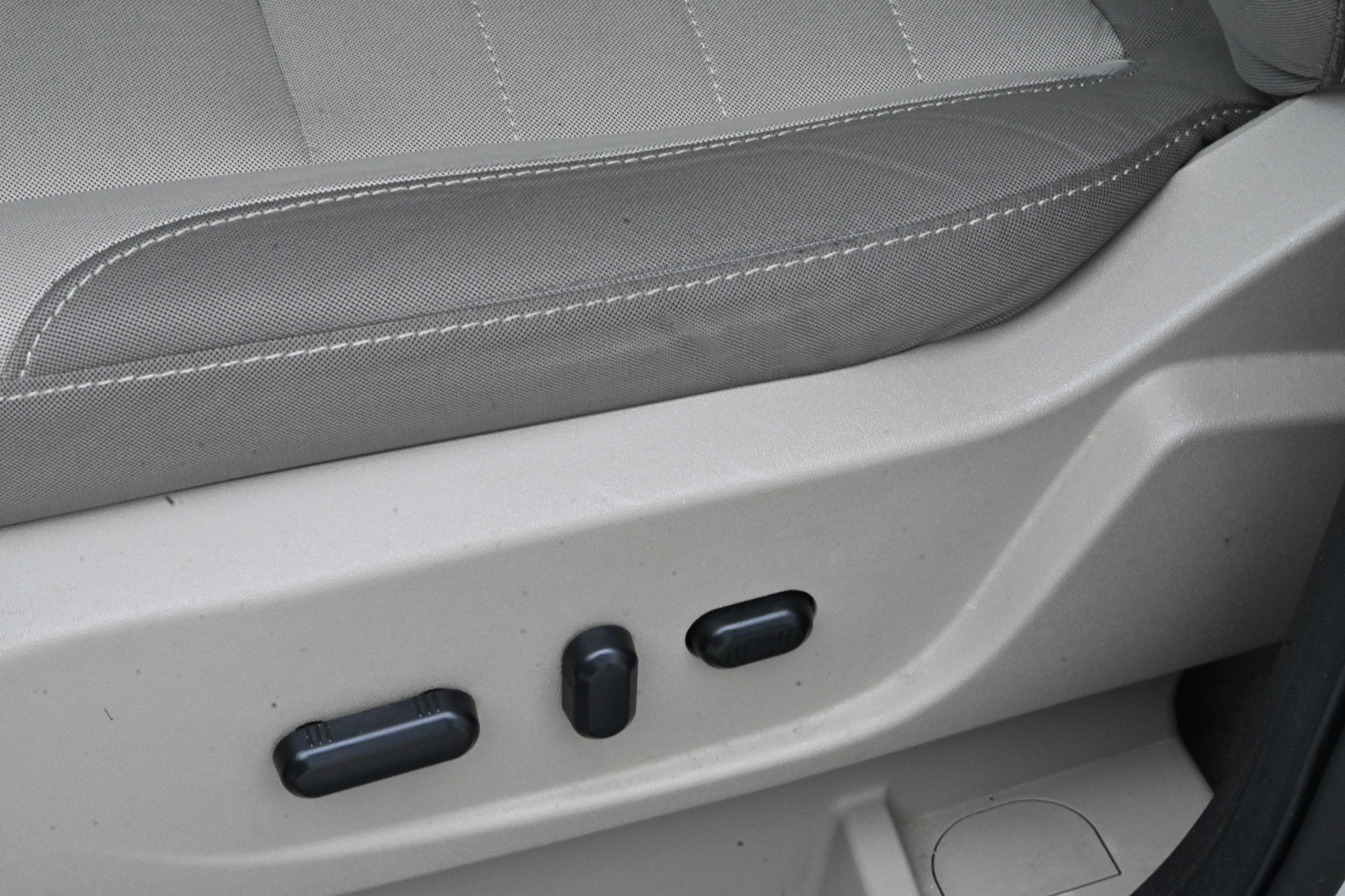 Used 2015 Ford Escape SE image 26