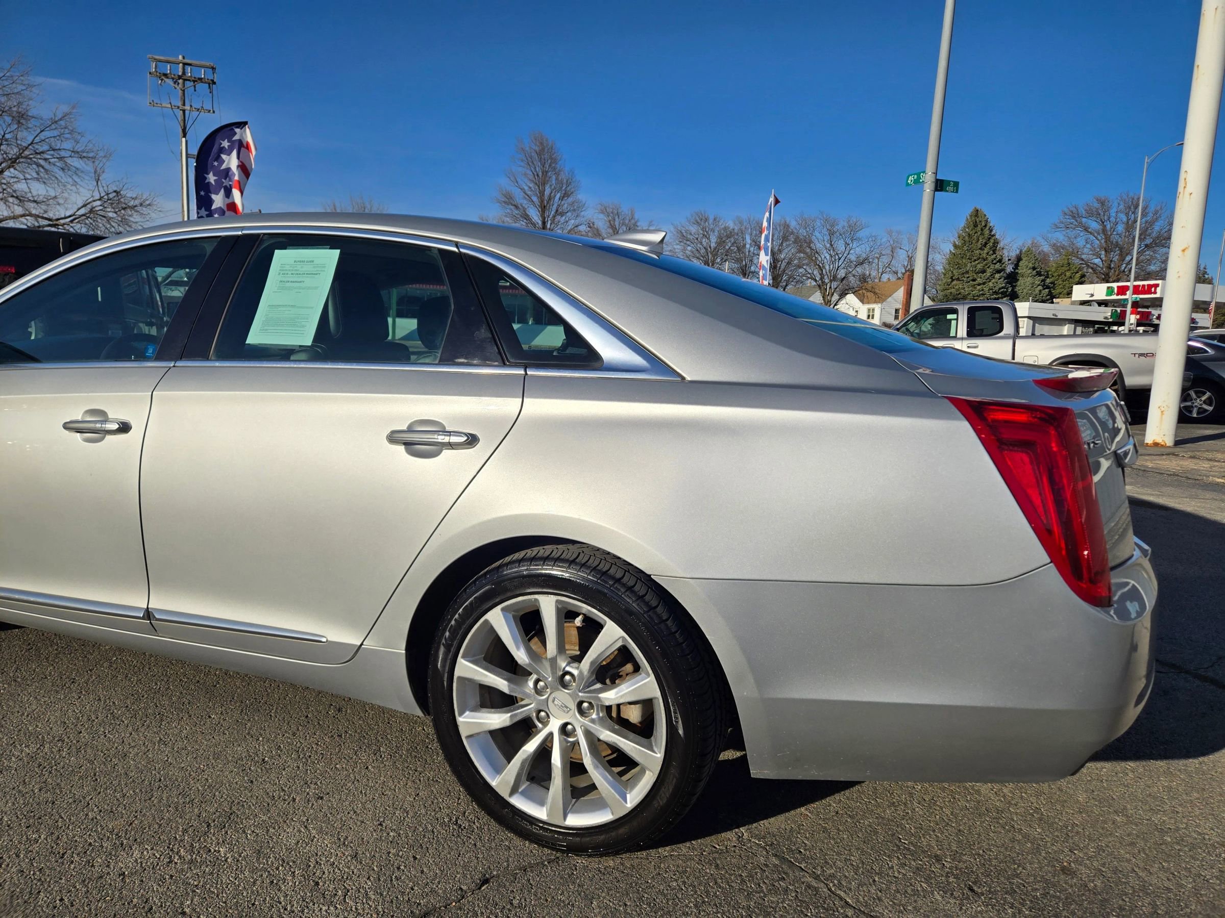 Used 2017 Cadillac XTS Luxury FWD image 8