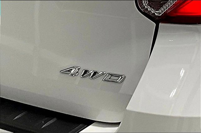 Used 2021 Ford Explorer XLT w/ Equipment Group 202A image 23