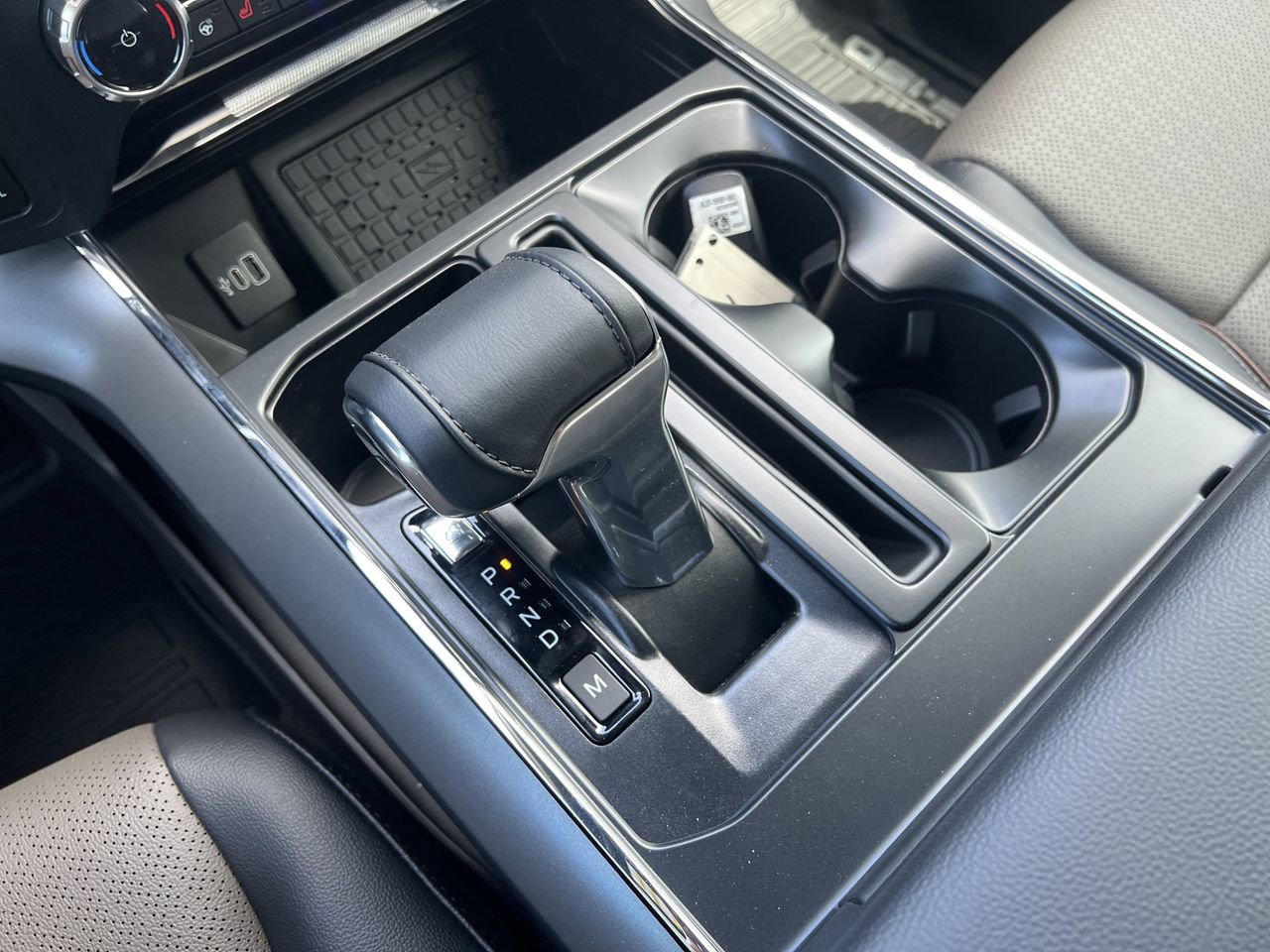 New 2025 Ford F150 Lariat w/ Equipment Group 502A High image 10