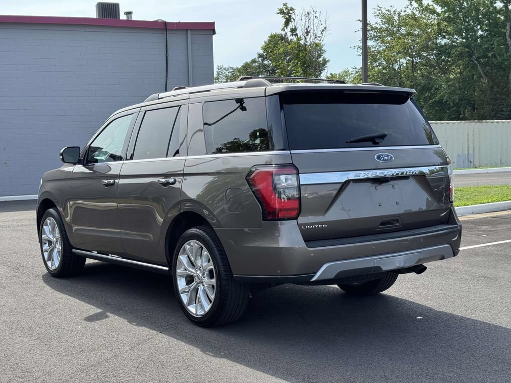 Used 2018 Ford Expedition Limited w/ Equipment Group 302A AWD/4WD image 25