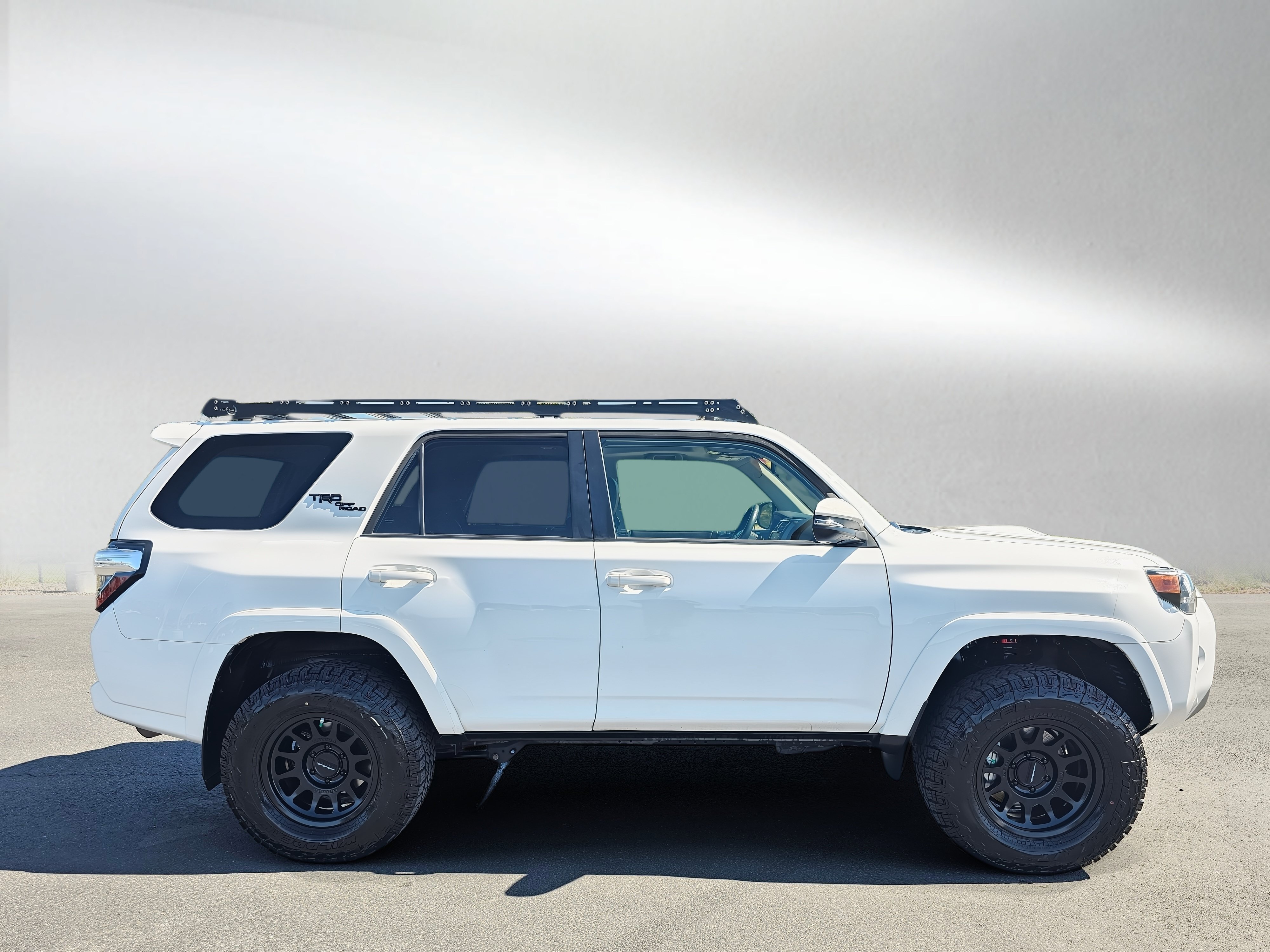 Used 2020 Toyota 4Runner TRD Off-Road Premium w/ Moonroof Package AWD/4WD image 6
