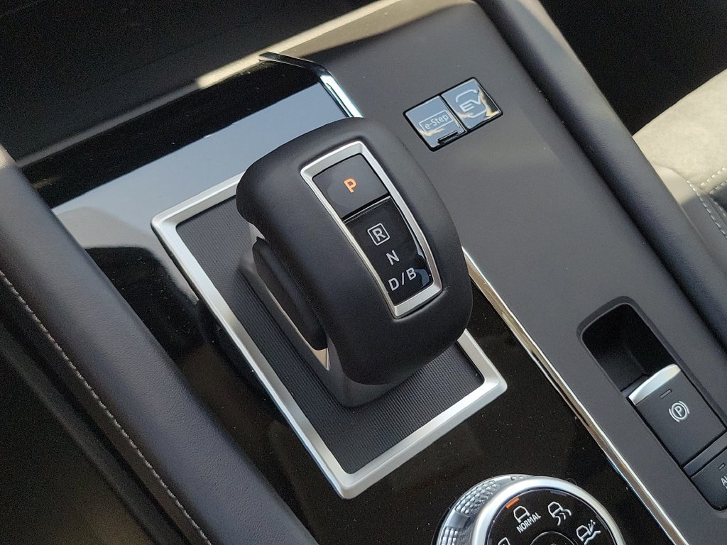 New 2026 Nissan Rogue SL AWD/4WD image 28