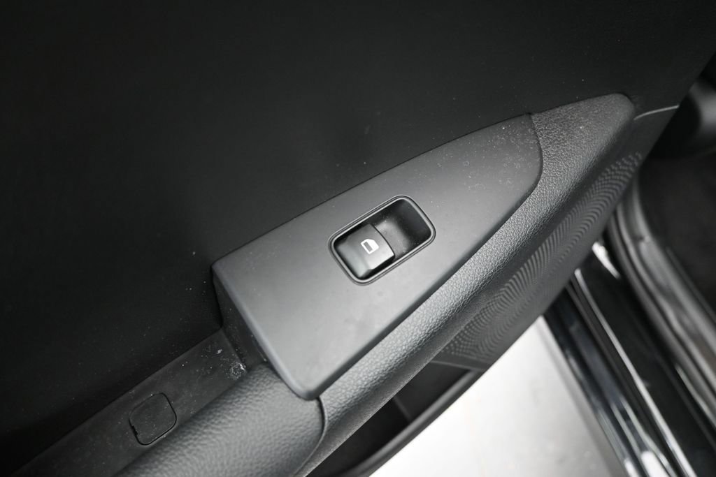 Used 2023 Kia Forte LXS FWD image 10