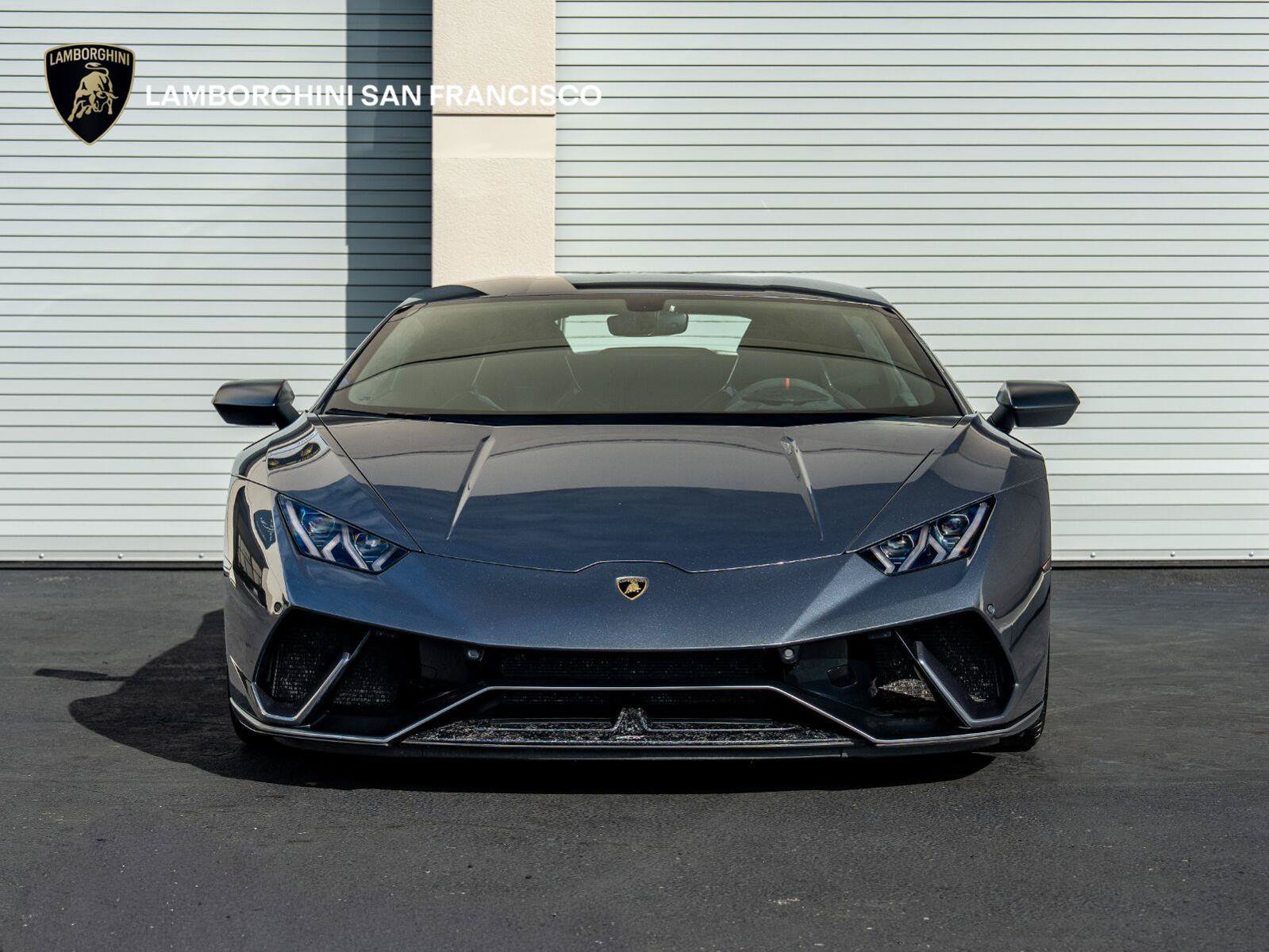 Used 2018 Lamborghini Huracan Performante AWD/4WD image 2
