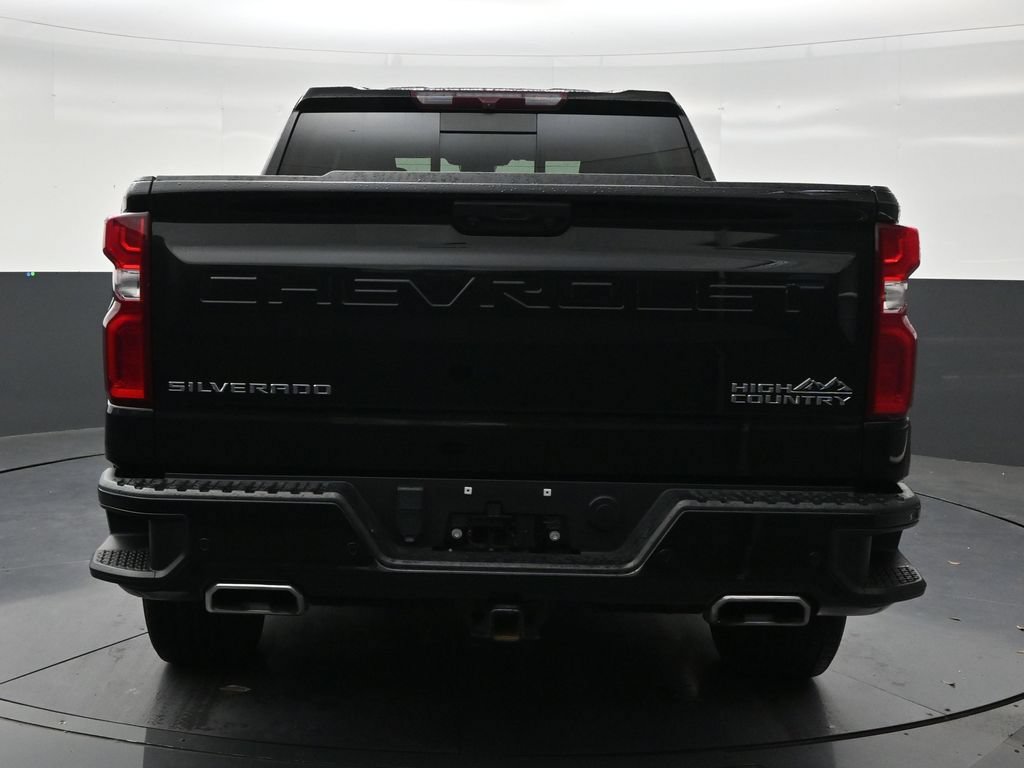 Used 2024 Chevrolet Silverado 1500 High Country RWD image 4