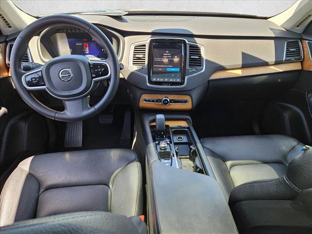 Used 2023 Volvo XC90 B6 Core w/ Protection Package Premier AWD/4WD image 16