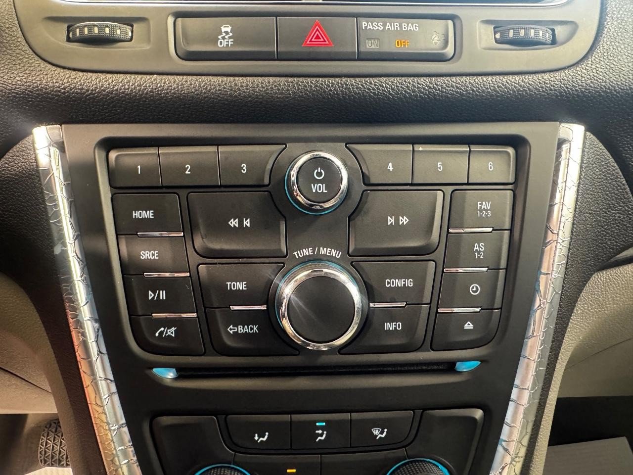 Used 2016 Buick Encore FWD image 21