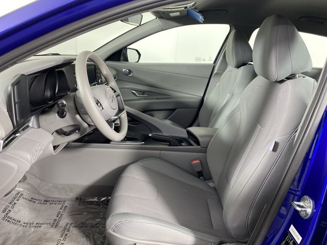 Used 2021 Hyundai Elantra SE FWD image 15