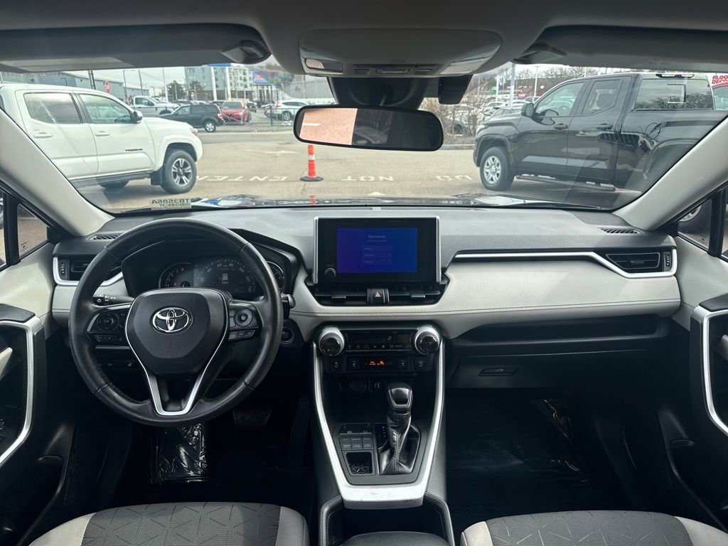 Used 2023 Toyota RAV4 XLE w/ Convenience Package image 12