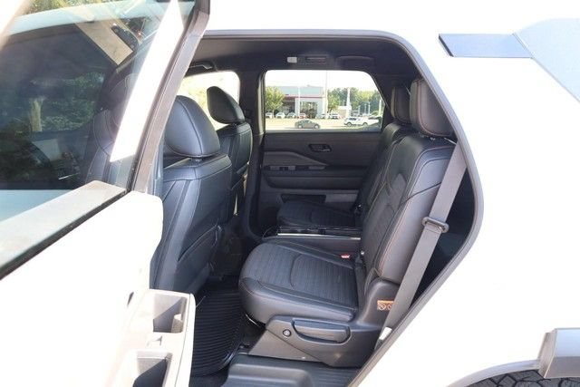 Certified 2025 Nissan Pathfinder Rock Creek AWD/4WD image 22