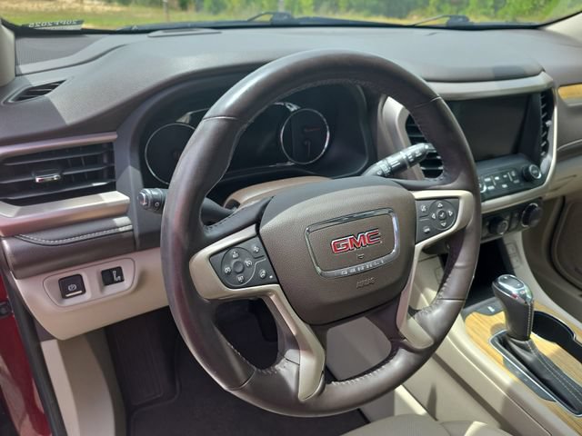 Used 2018 GMC Acadia Denali w/ Technology Package FWD image 18