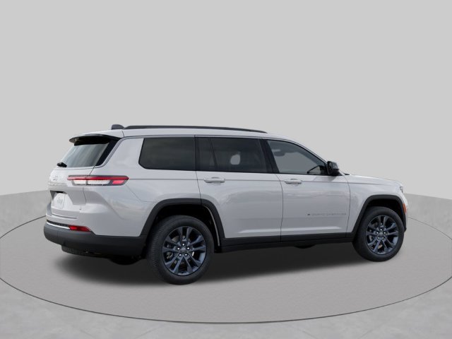 New 2026 Jeep Grand Cherokee L Limited AWD/4WD image 4