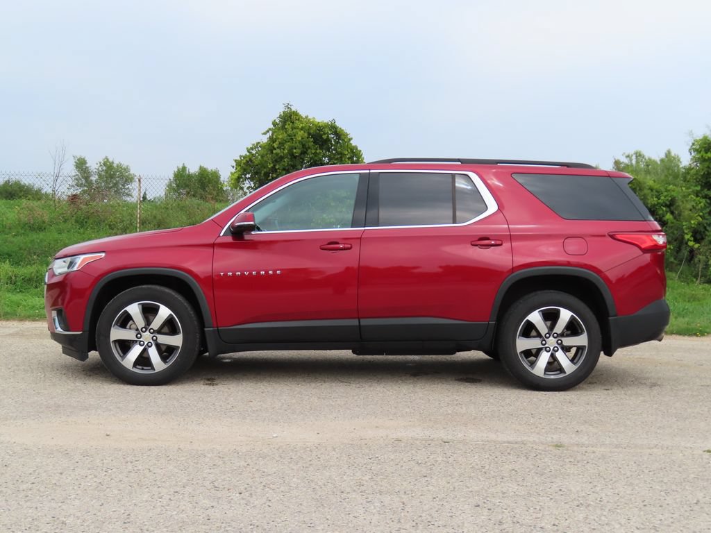 Used 2020 Chevrolet Traverse LT w/ LT Premium Package AWD/4WD image 9