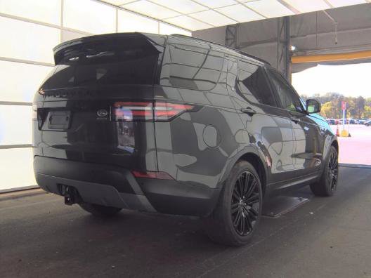 Used 2019 Land Rover Discovery HSE image 2