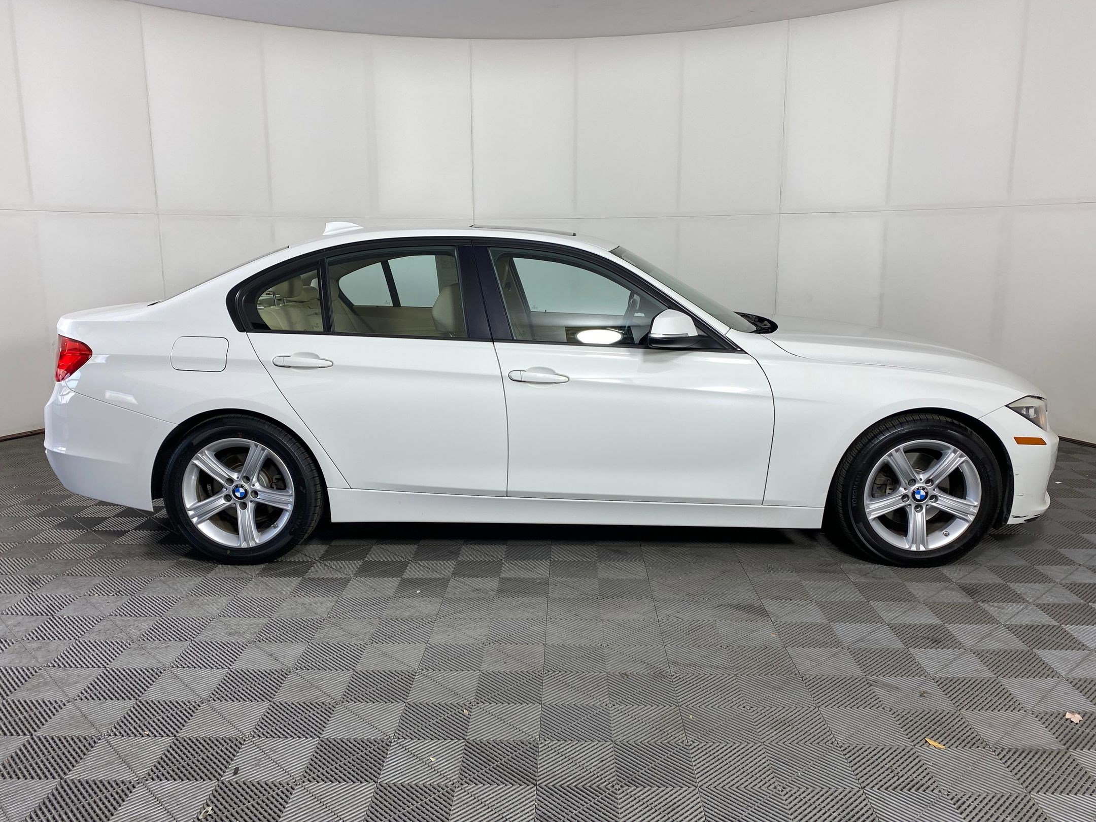 Used 2014 BMW 328i Sedan image 7