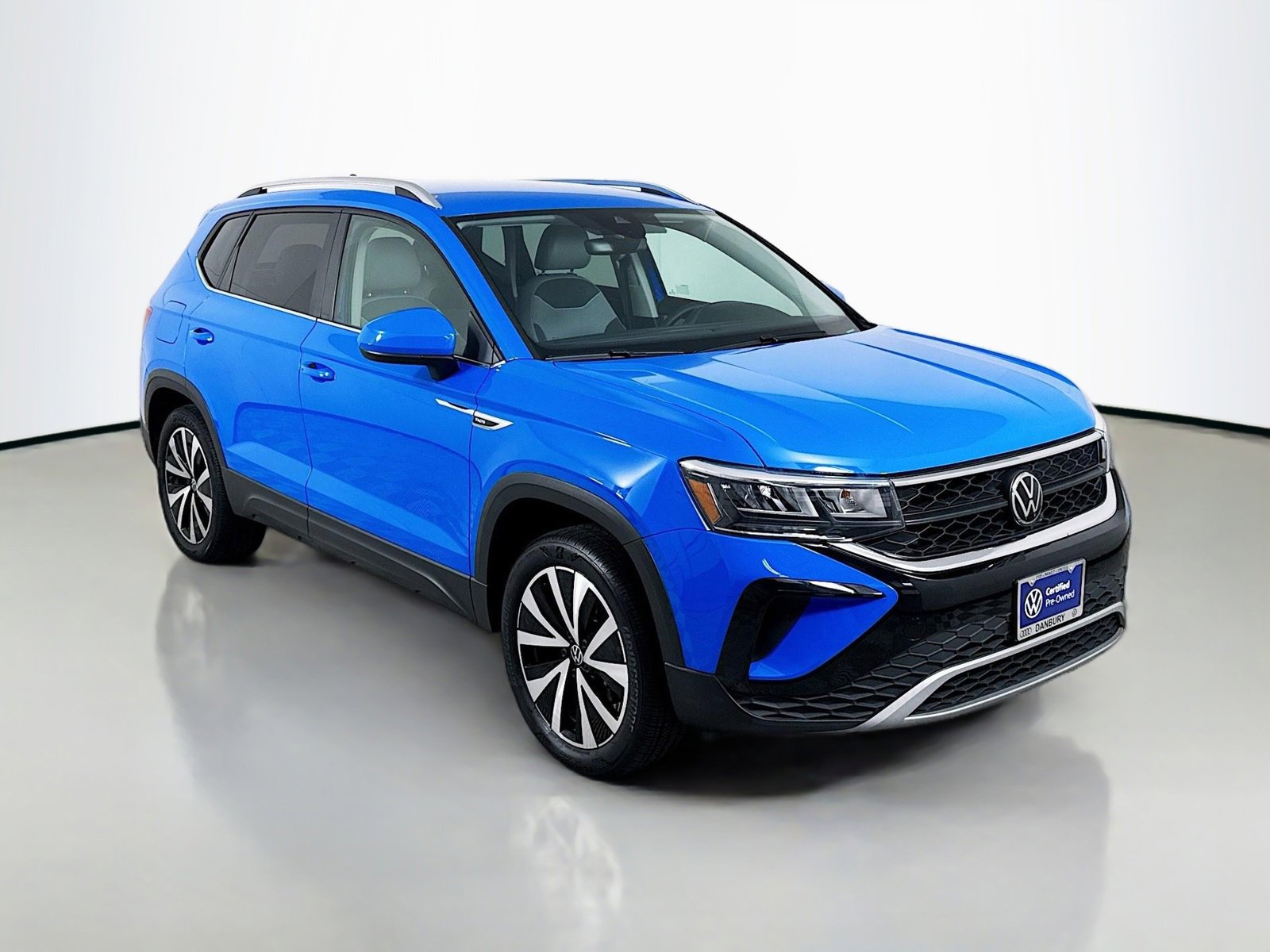 Certified 2023 Volkswagen Taos SE image 7