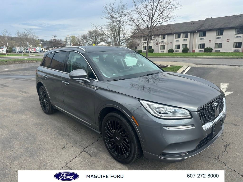 Used 2022 Lincoln Corsair Reserve w/ Equipment Group 201A image 1