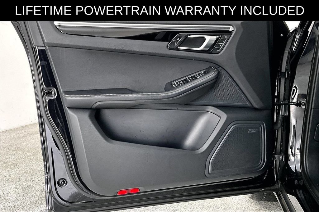 Used 2024 Porsche Macan S AWD/4WD image 23