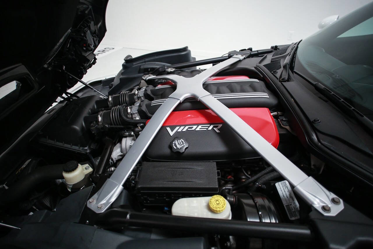 Used 2015 Dodge Viper w/ Quick Order Package 22J GT image 15