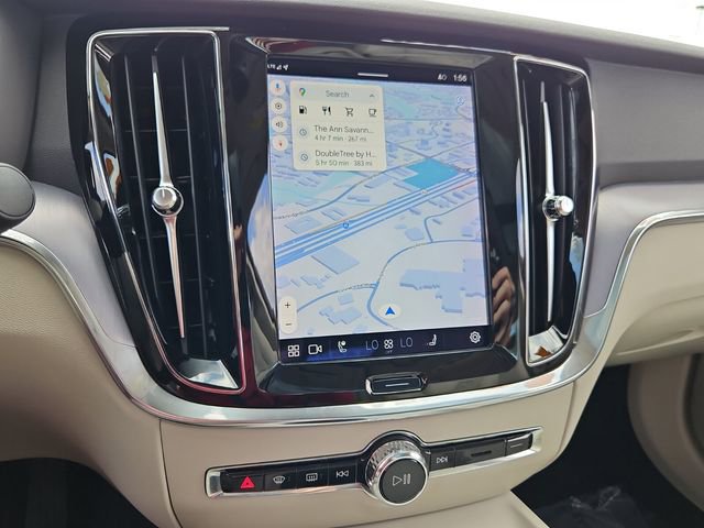 Used 2024 Volvo S60 B5 Core image 23